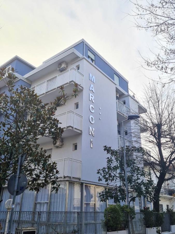 Hotel Marconi Miramare Rimini Buitenkant foto