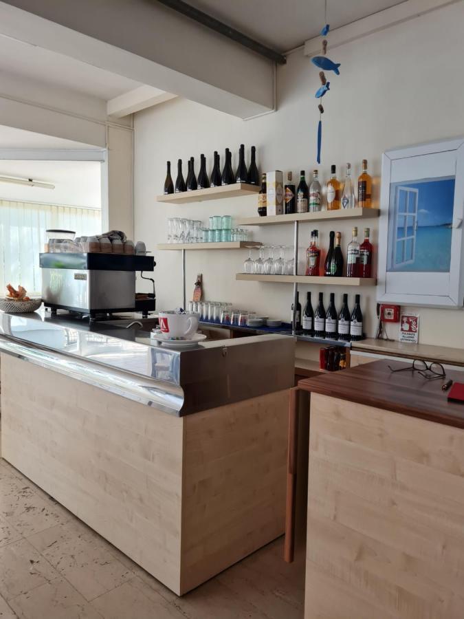 Hotel Marconi Miramare Rimini Buitenkant foto