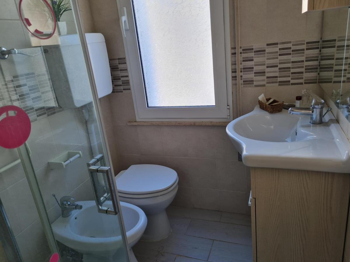 Hotel Marconi Miramare Rimini Buitenkant foto